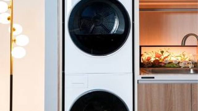 一站式洗衣解决方案，享受品质生活！ #美的清风明月#美的洗烘护一体机#美的洗衣机#美的洗烘套装#美的