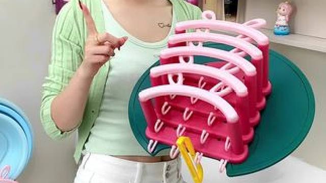 #兔耳脸盆架  可以收纳多个脸盆，家里的鞋刷都可以挂上去，还不占空间#免打孔  #小兔脸盆置物架