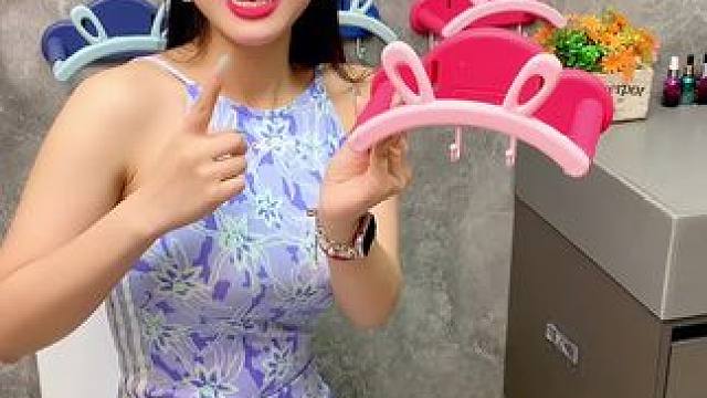 #兔耳脸盆架  可以收纳多个脸盆，家里的鞋刷都可以挂上去，还不占空间#免打孔  #小兔脸盆置物架