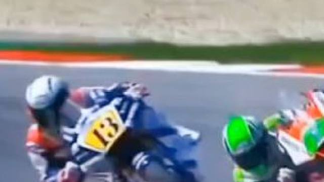 #motogp #摩托车比赛 #滑胎过弯 #危险动作请勿模仿 #压弯