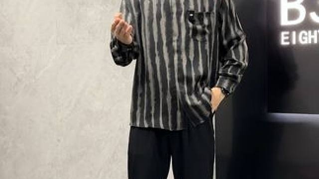 胖子不穿一次条纹衬衫，你都不知道自己有多帅气，去当伴郎这样穿，伴娘倒贴都要嫁给你 #微胖穿搭   #