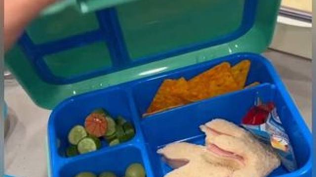 沉浸式备餐饭盒｜精致宝妈沉浸式给儿子准备午餐饭盒vlog～✨☺️ 
#午餐饭盒 #午餐便当 #沉浸式