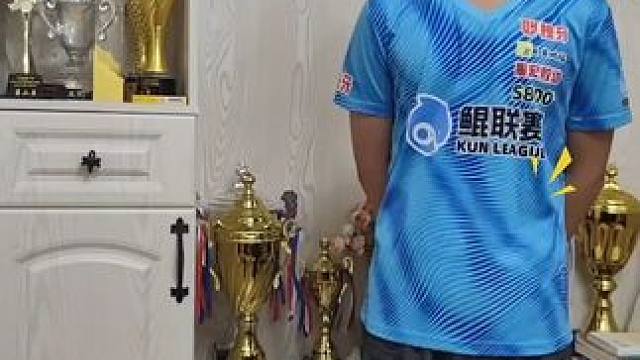 你们心心念念的王哥备战鲲联赛来了，别人练球备战，王哥背逍遥游备战！#台球 #独牙 #独牙鲲联赛