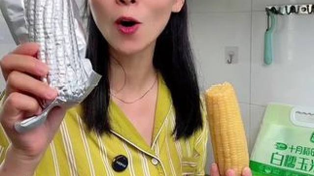 为了天天能穿美美的小裙子，坚持每天早餐玉米加鸡蛋#糯玉米 #粗粮 #低卡低脂餐#早餐吃什么 #好吃到