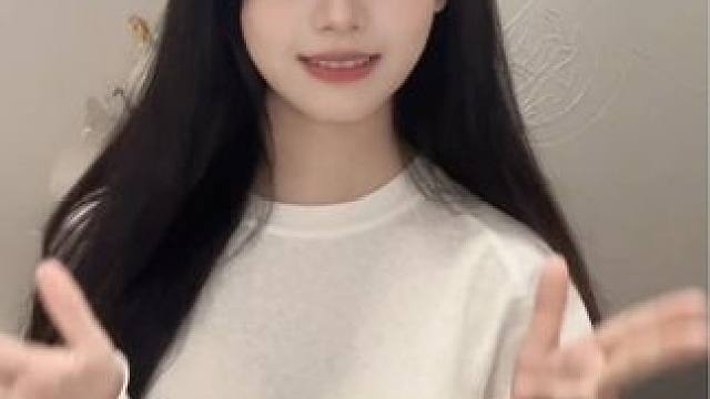 非要我学电焊才能让你眼前一亮吗#甜妹 #手势舞