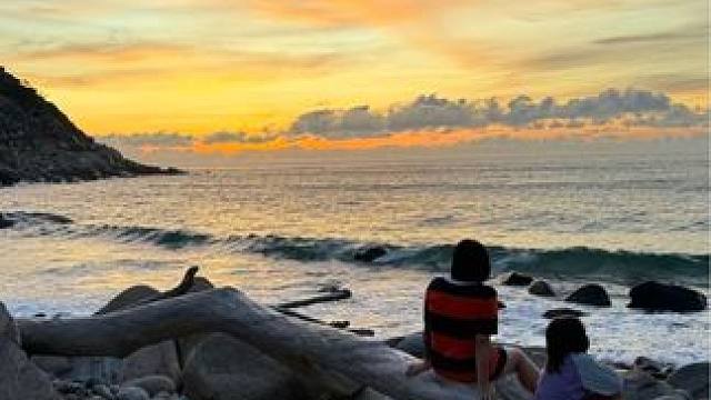 全家一起熬夜在海边看日出 #记录真实生活 #带娃旅行 #旅游 #自驾 #海南