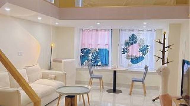 温馨复式，两房相伴。日租民宿，为您编织美好回忆。快来入住吧！#极度舒适 #民宿 #复式公寓 #睡觉需