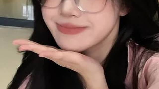 原生气质感！早八党常戴眼镜也能轻松展现美貌的韩妆～#女大学生 #韩妆 #眼镜妆容 #淡妆 #新手化妆