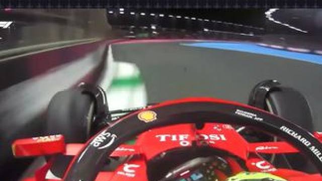 当F2车手贝尔曼第一次驾驶F1参加比赛，他的脖子…… #f1 #贝尔曼