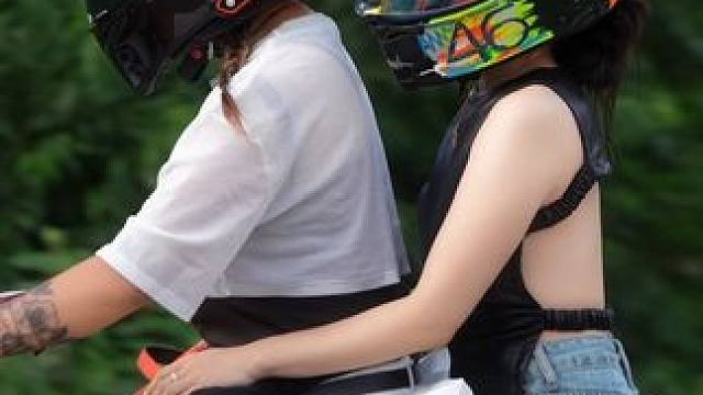 都是爱跑山的小姐姐#机车摄影 #西安女骑 #机车女孩 #女骑 #骊山追焦