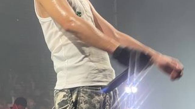 千翻儿在重庆才是最吊的！#王齐铭 #现场版live #神级现场