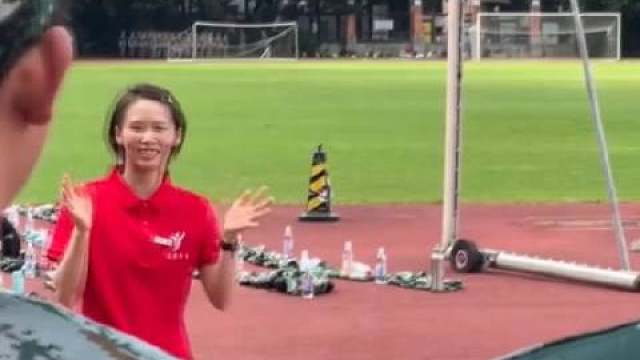 是大学生乐乐了，好好享受生活