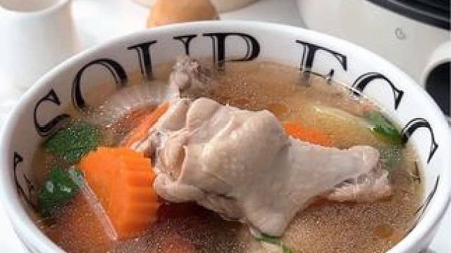 一人食｜蔬菜鸡肉汤｜健康美味#好好吃饭好好生活 #我的厨房日记 #vlog美食记 #吃瘦不饿瘦 #做