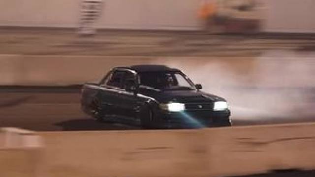 心不狠，站不稳#速度与激情 #极限运动 #玩的就是心跳