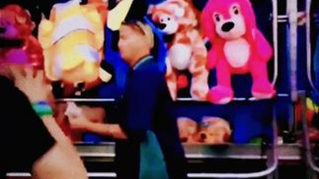 当你们看完了库里的比赛来到街头手痒进行一场投篮时候 