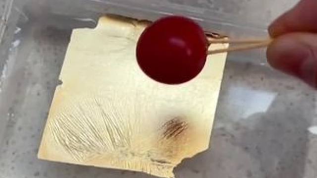 矿泉水烟花还得看专业选手~