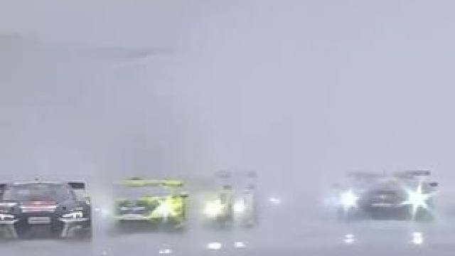 纽博格林雨天大乱斗谁笑到最后？#dtm