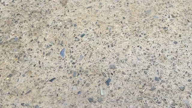 楼梯滚瓶子爆破解压时刻