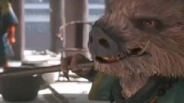 别说，这袖珍猪八戒加上配音还挺可爱的呢！不过，这脾气可一点没变！