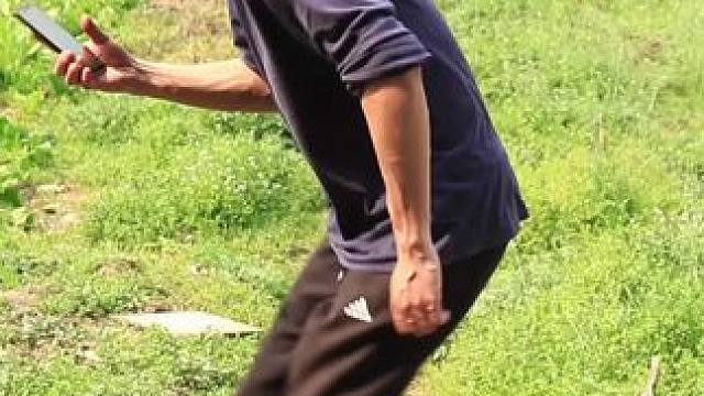 喜欢#无骨鸡爪 的宝子太多了，两斤装39.9 一口一个酸辣脆爽还不吐骨头，还没尝过的朋友快试试#追剧