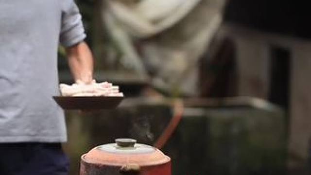 #无骨鸡爪 确实贵但是真的值得！这次2斤装的大袋只要这个价#零食推荐 #追剧小零食 #美食推荐 #超