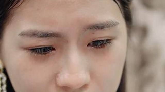 车祸擦伤竟敢开口要50万赔偿#因为一个片段看了整部剧 #好剧推荐 #爱你不知归途 #大结局太精彩了 