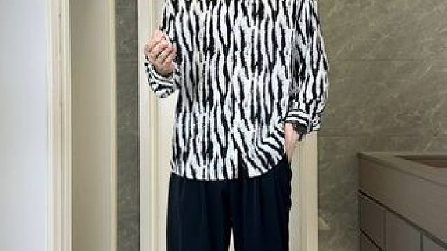 胖子穿斑马纹衬衫是真的比瘦子好看，不接受任何反驳 #男生穿搭   #秋季穿搭   #秋季新款