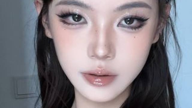 日常贵气感小烟熏 跟练版！ #眼妆教程 #妆前妆后 #妆教 #美妆模范生 #美妆