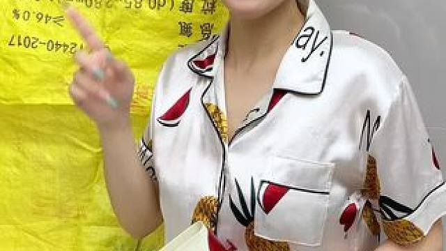 家里的吹风机总是没地方放，就入手了这个吹风机架，这下终于可以解放双手啦！#吹风机架 #好物推荐