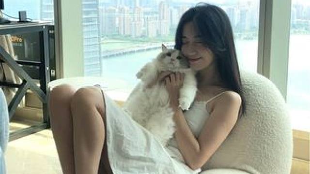 暑假结束啦 #苏州 #氛围感拍照  #这个世界不能没有小猫 #东方之门