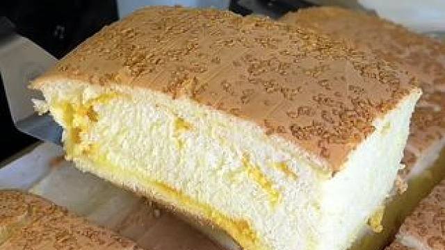 不会还没有人给你买19.9的古早蛋糕吧 #好吃的蛋糕 #谁懂这一口的好吃程度 #兰州兰州 #甜品烘焙