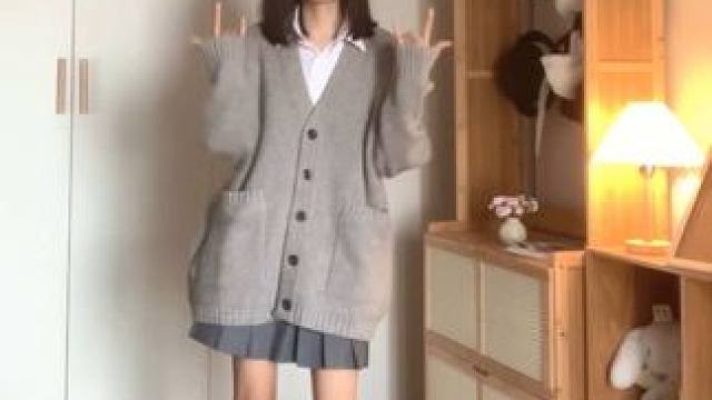 等不到不经意的牵挂 却没出息的放不下 #浅跳一下