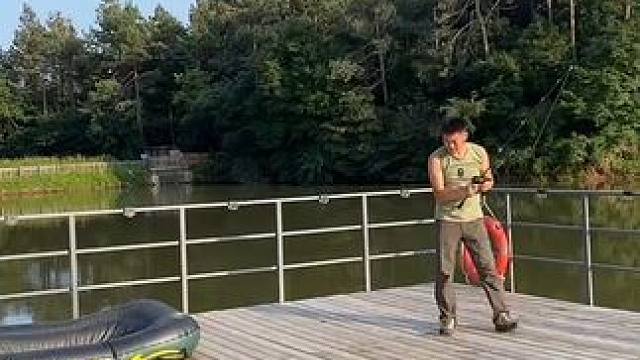 路亚 新手保护期 70块钱的杆子 炸线归炸线 上鱼归上鱼 两不耽误 #户外 #露营 #营地 #路亚 