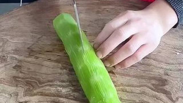 #实用小技巧 #蔬菜的正确切法 #生活小妙招 #切菜小技巧 #切菜的刀法与技巧