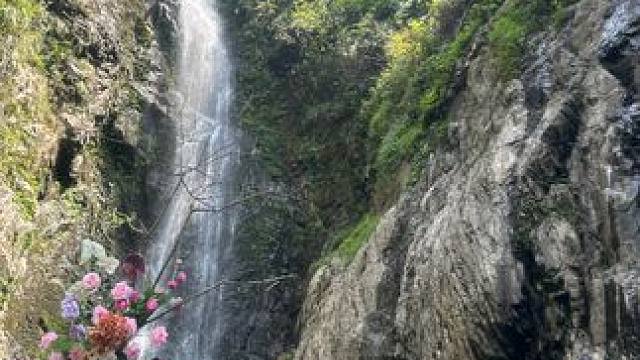 8.10南京狼崖户外新娘房瀑降，旱鸭子的初次跳水吓死人了
#户外 #保持热爱奔赴山海 #每一帧都是热