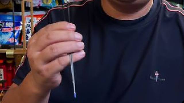 鲢鳙大物夜光漂 小凤仙鲢鳙大物夜光漂，高吃铅比，灵敏度高，龙凤硬尾设计，夜钓吃口更清晰，抓口更准。#