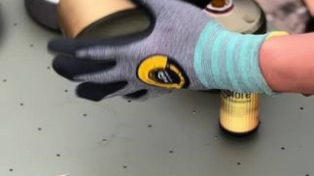 这个户外手套亲肤透气操作灵活，还可以触控手机 #露营报告 #露营好装备报告 #靠谱露营装备