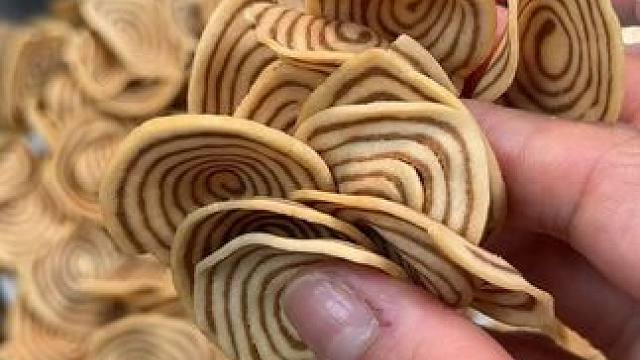 从小吃到大的猫耳朵酥片，这价发20包了！咸香酥脆还是小时候的味道！！#大人小孩都爱吃 #猫耳朵