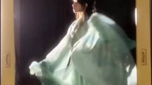 黑背景暴露出我跳舞尊嘟菜 #古典舞 #国风古韵 #浅跳一下