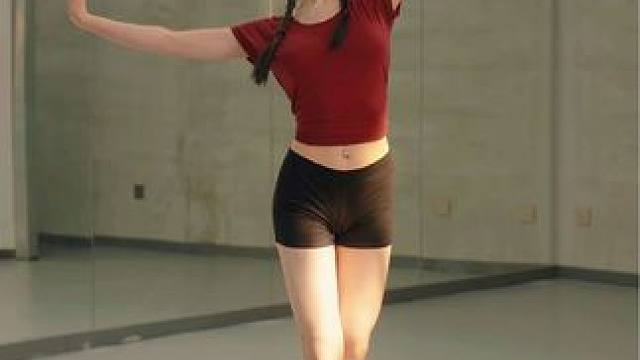 若将岁月开成花 人生何时不芳华#芳华#大长腿#舞蹈#致敬芳华