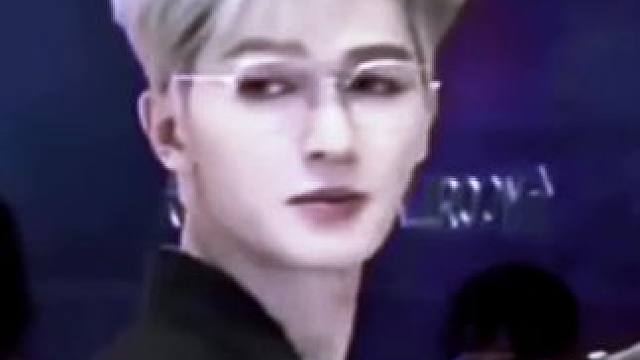 超绝反差感 冷脸老公爱上我
#朱正廷 #变脸 #反差 #高干文 #乐华家族演唱会