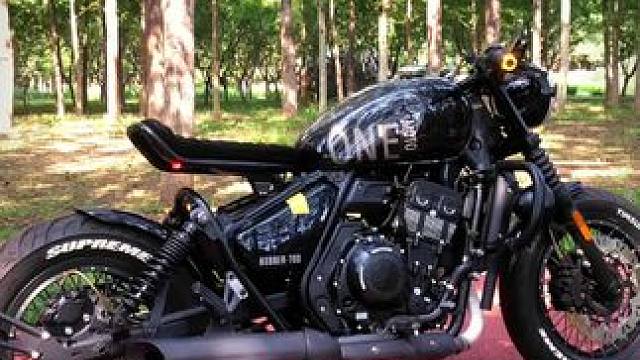 长江700车是很帅，就是这个…改装有潜力
#长江400  #巡航 #bobber #机车改装 #机车