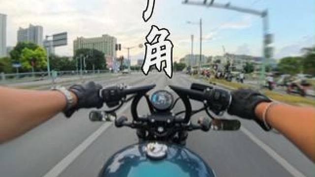这种超广角，竖版第一人称也就360全景能拍出来吧？ 第一人称视角的骑行视频一般只能横屏，竖版的放大后