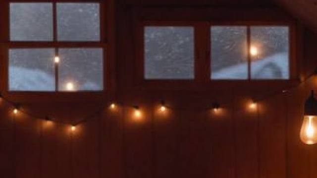暴风雪夜晚，小阁楼里的舒适睡眠和温馨梦境 #白噪音 #助眠视频 #解压助眠