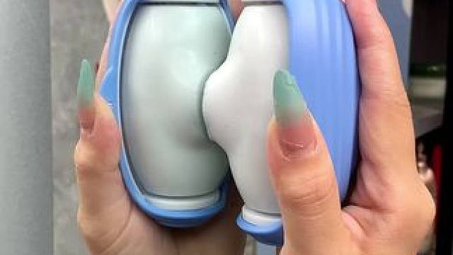 神奇的粘毛器!不仅能轻松清理头发和猫猫狗狗掉落的毛发，水一冲就干净能继续用了 #粘毛神器  #养猫人