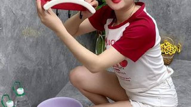 #兔耳脸盆架  可以收纳多个脸盆，家里的鞋刷都可以挂上去，还不占空间#免打孔  #小兔脸盆置物架