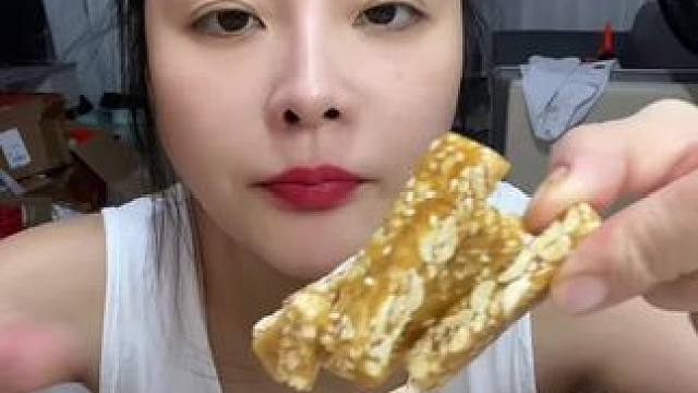 #妈呀太香了 #秋天的第一块月饼 #甜品治愈一切 #好好吃饭好好生活 #超便宜超划算