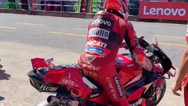 #motogp #摩托车比赛 #滑胎过弯 #危险动作请勿模仿 #93号马奎斯