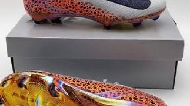 #好鞋推荐 #足球鞋 #唯有足球不可辜负 #dou来足球季 #足球 ok 就你了