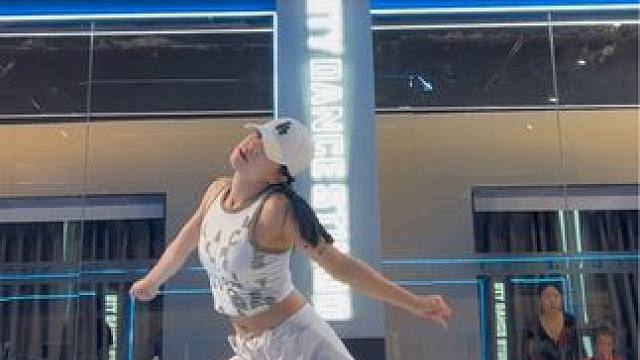 #banana编舞 #打铁爵士 这么累，还是发一下哈哈哈哈